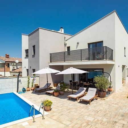 Villa Leonardo Vrznaveri ภายนอก รูปภาพ