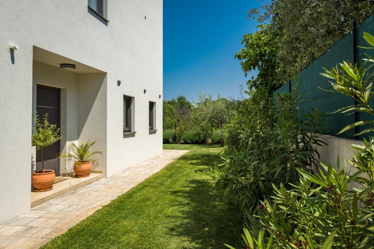 Villa Leonardo Vrznaveri ภายนอก รูปภาพ